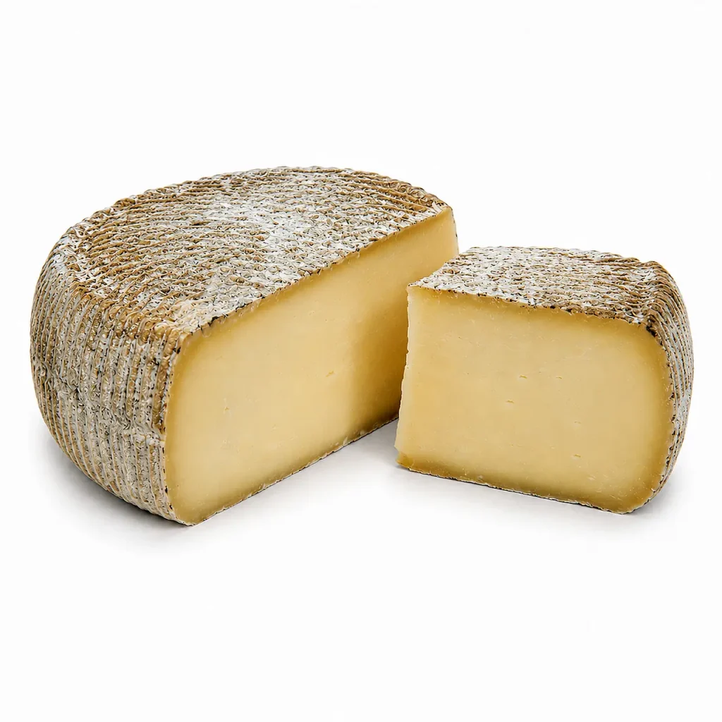 Formaggio Ubriaco artigianale affinato in vinacce e stagionato in botte